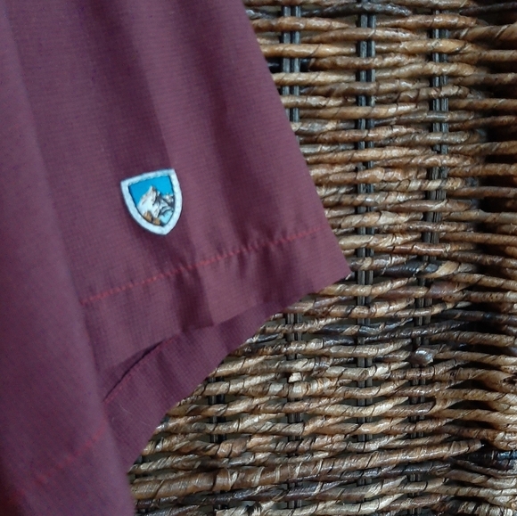 Kuhl Shirt Men's XXL Maroon Eluxur Button Up Gorpcore Camping Hiking Performance - Picture 3 of 6